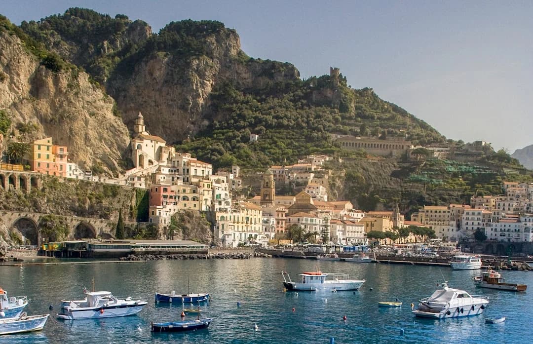 Sailing Amalfi Coast Guide: Ports, Anchorages & Rules